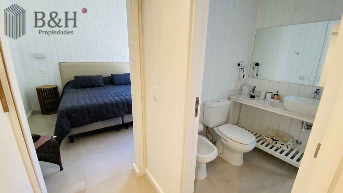 Casa ID.4078 - Alquiler casa en Laguna Blanca 5 dormitorios en suite disponible segunda quincena de enero 2025