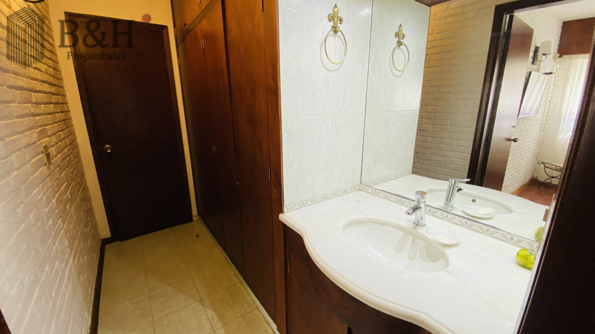 Casa ID.6166 - Alquiler casa 3 dormitorios en Cantegril Punta del Este