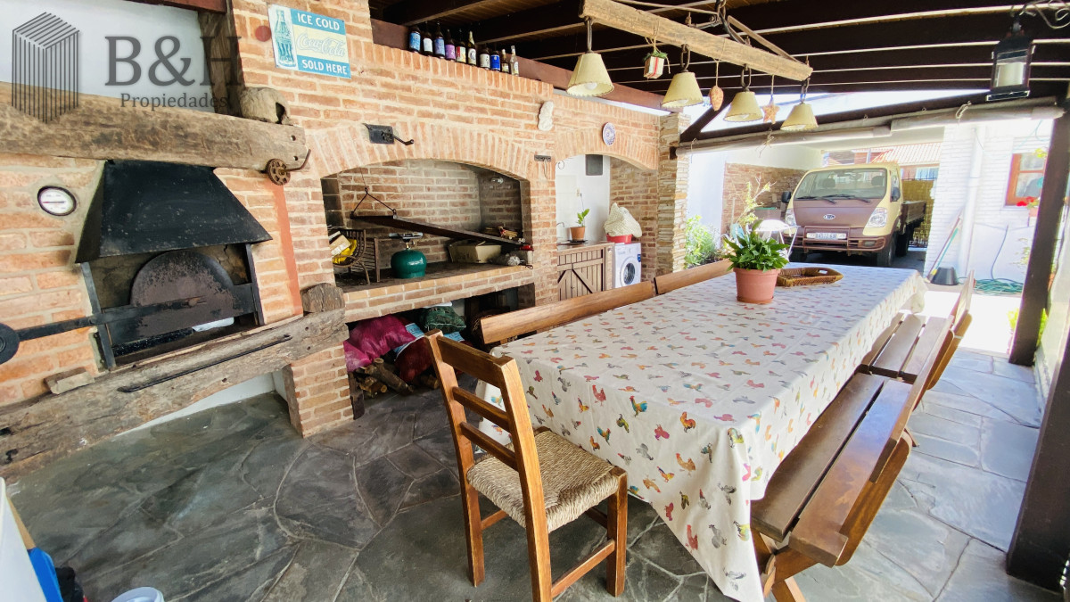 Casa ID.6166 - Alquiler casa 3 dormitorios en Cantegril Punta del Este