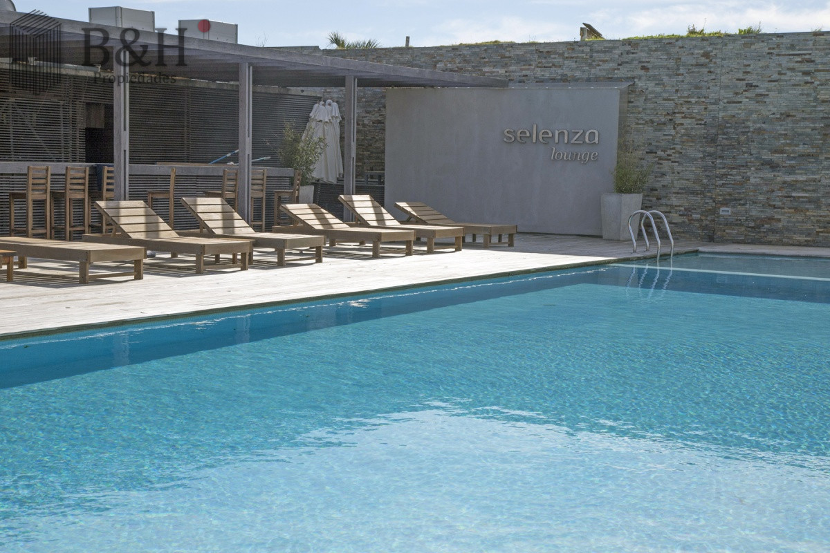Apartamento ID.4071 - Alquiler departamento 2 dormitorios en Manantiales frente al mar disponible 16 enero al 2 de febrero