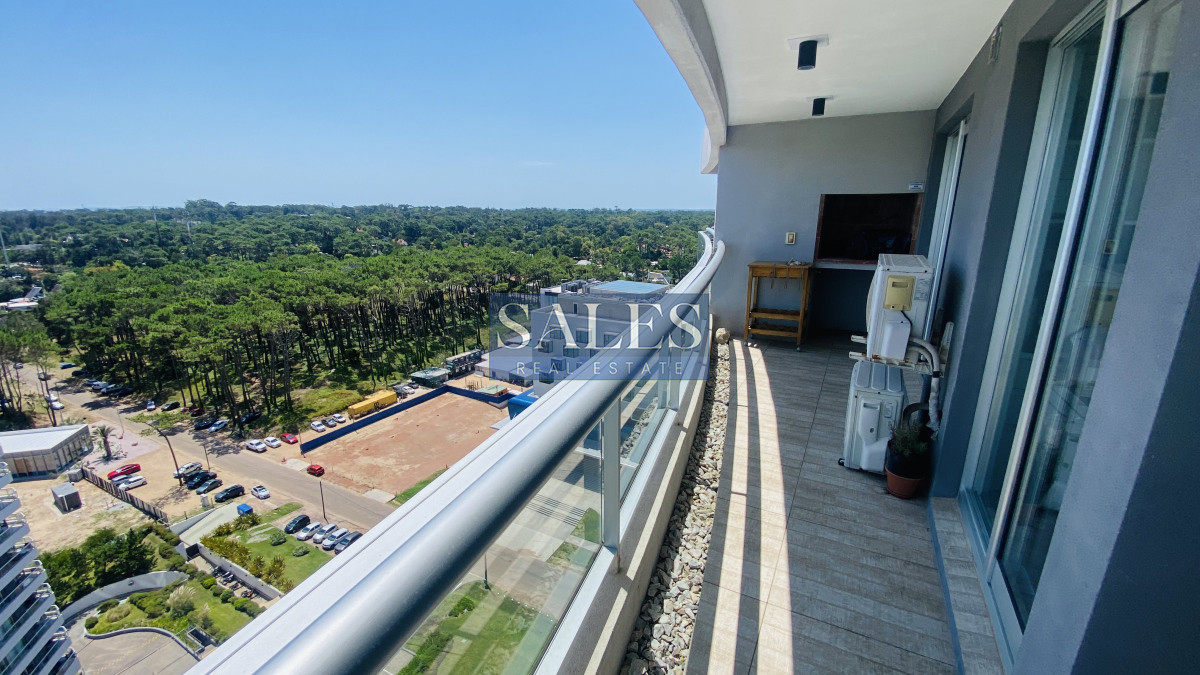Apartamento ID.1074 - Venta apartamento piso alto en Look Punta del Este playa Brava