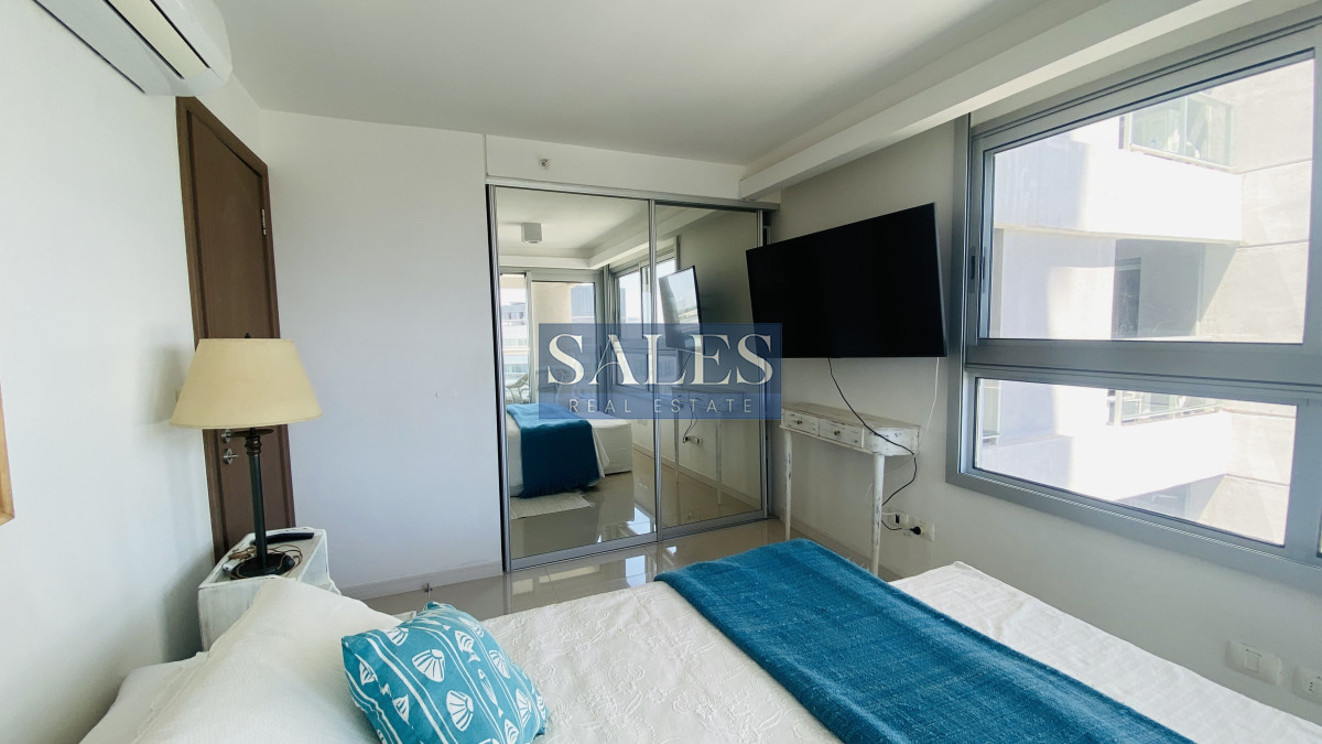 Apartamento ID.1074 - Venta apartamento piso alto en Look Punta del Este playa Brava
