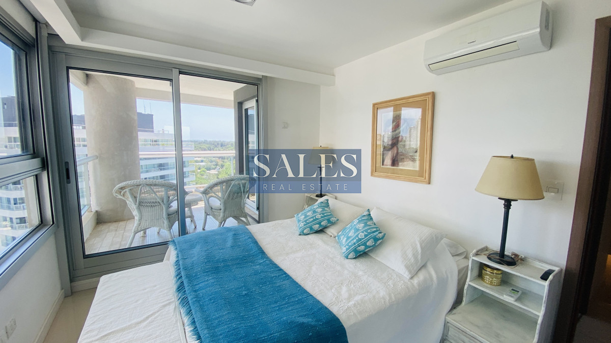 Apartamento ID.1074 - Venta apartamento piso alto en Look Punta del Este playa Brava
