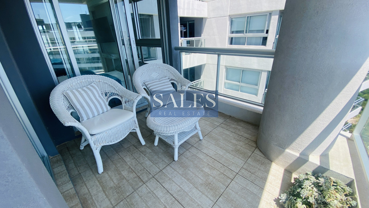 Apartamento ID.1074 - Venta apartamento piso alto en Look Punta del Este playa Brava