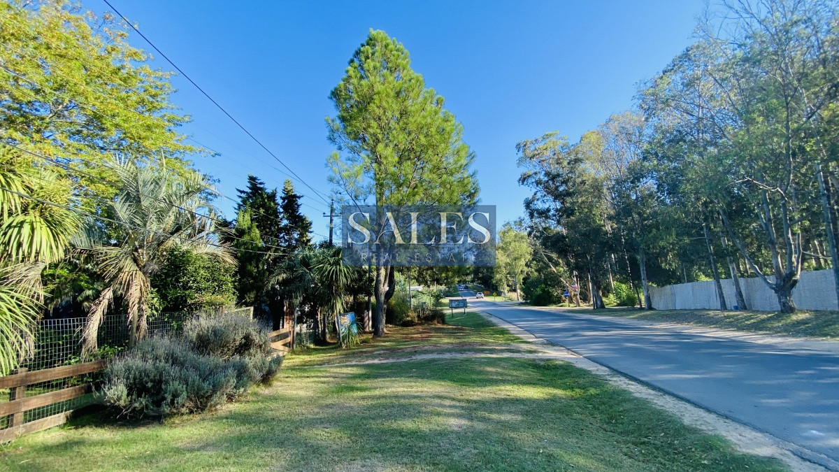 Casa ID.1400 - Venta 2 casas en El Tesoro La Barra con renta - inversores 