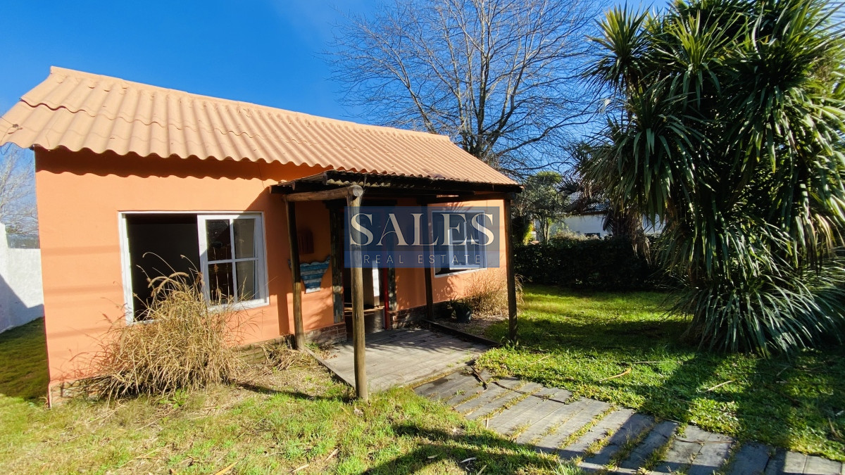 Casa ID.1400 - Venta 2 casas en El Tesoro La Barra con renta - inversores 