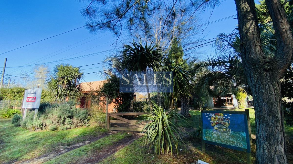 Casa ID.1400 - Venta 2 casas en El Tesoro La Barra con renta - inversores 