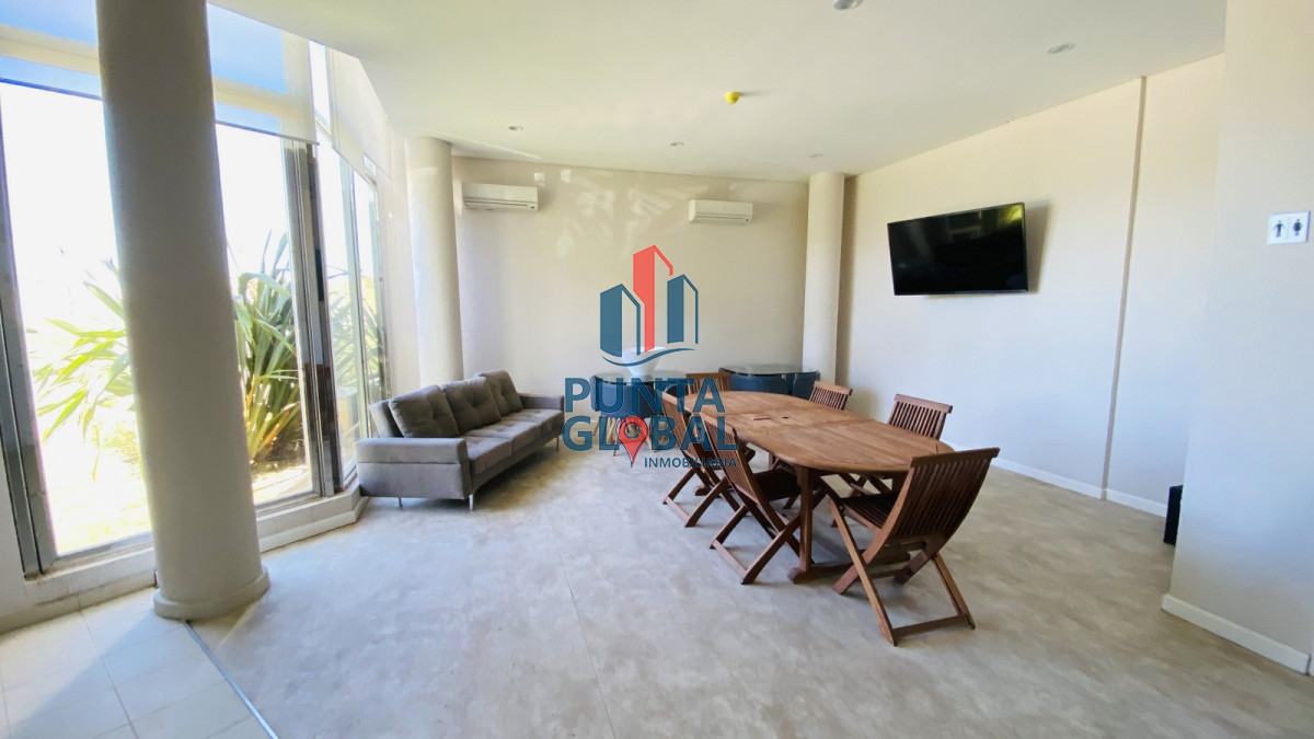 Apartamento ID.263 - Venta apartamento 1 dormitorio parada 40 playa Mansa Punta del Este