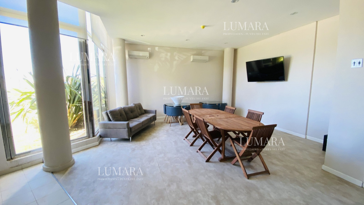 Apartamento ID.1435 - Venta Departamento 1 dormitorio parada 40 playa Mansa Punta del Este