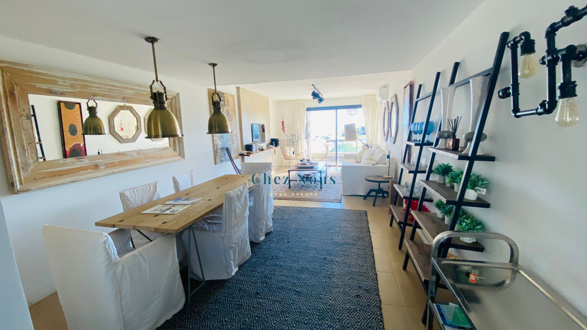 Apartamento ID.849 - Alquiler departamento 2 dormitorios en Manantiales frente al mar disponible alquiler invernal