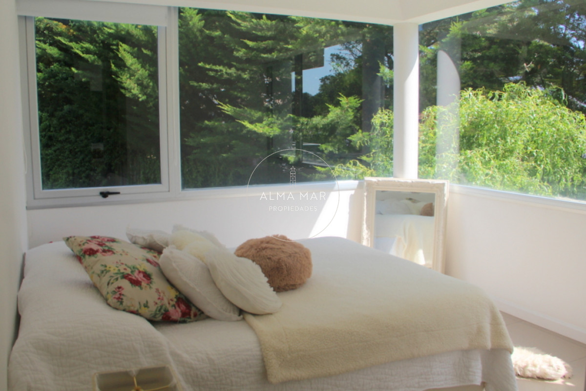 Apartamento ID.1740 - Venta apartamento en Rincon del Indio, Playa Brava, Punta del Este 2 dormitorios