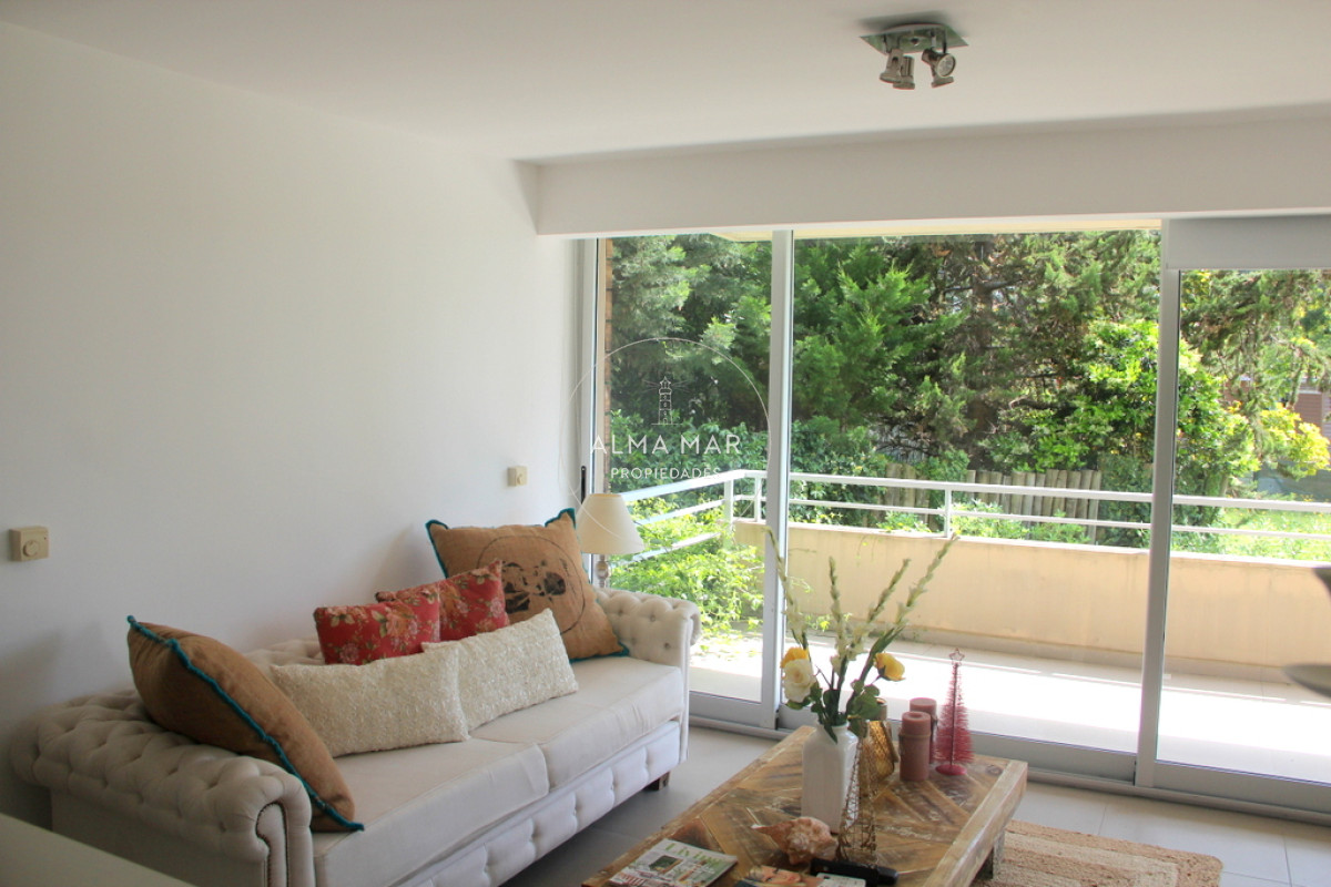 Apartamento ID.1740 - Venta apartamento en Rincon del Indio, Playa Brava, Punta del Este 2 dormitorios