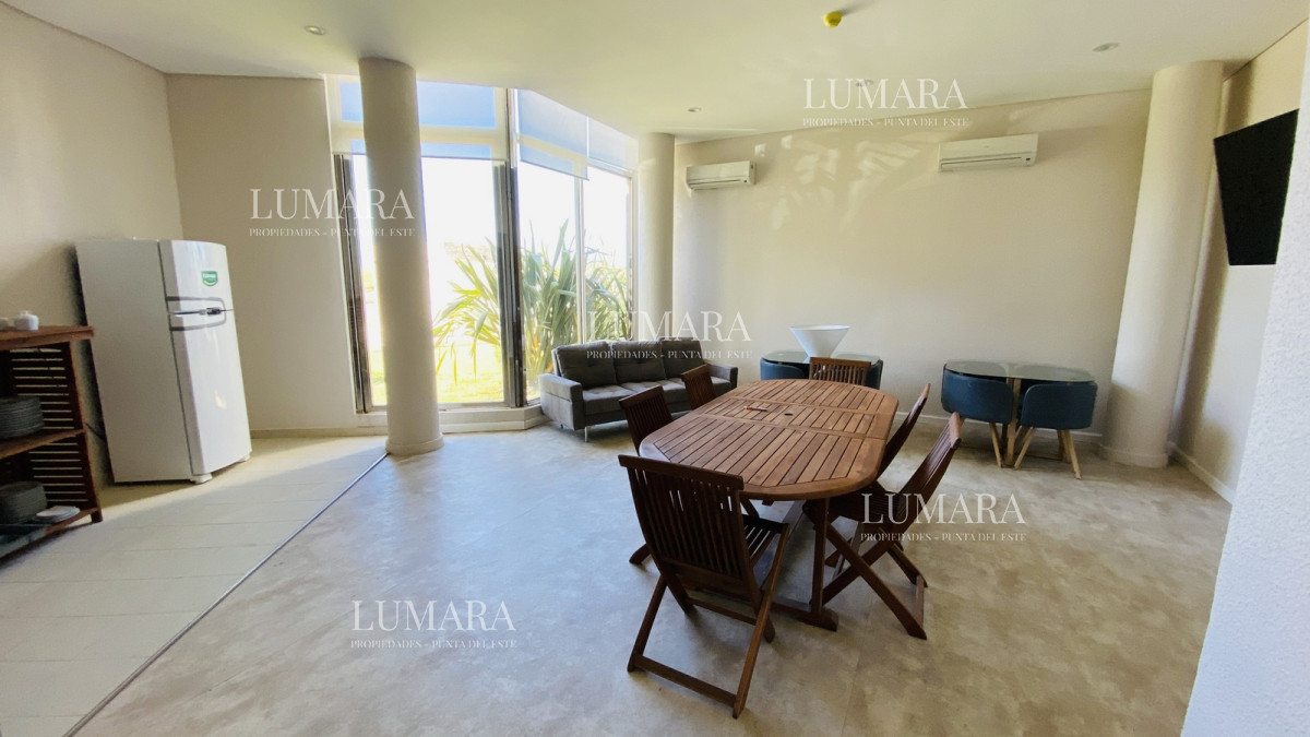 Apartamento ID.1435 - Venta Departamento 1 dormitorio parada 40 playa Mansa Punta del Este