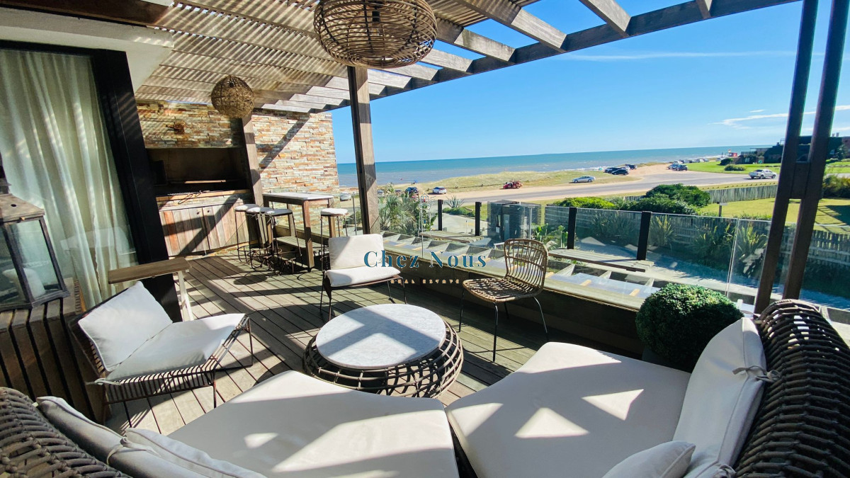 Apartamento ID.849 - Alquiler departamento 2 dormitorios en Manantiales frente al mar disponible alquiler invernal