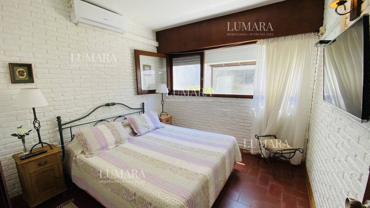 Casa ID.2829 - Alquiler casa 3 dormitorios en Cantegril Punta del Este