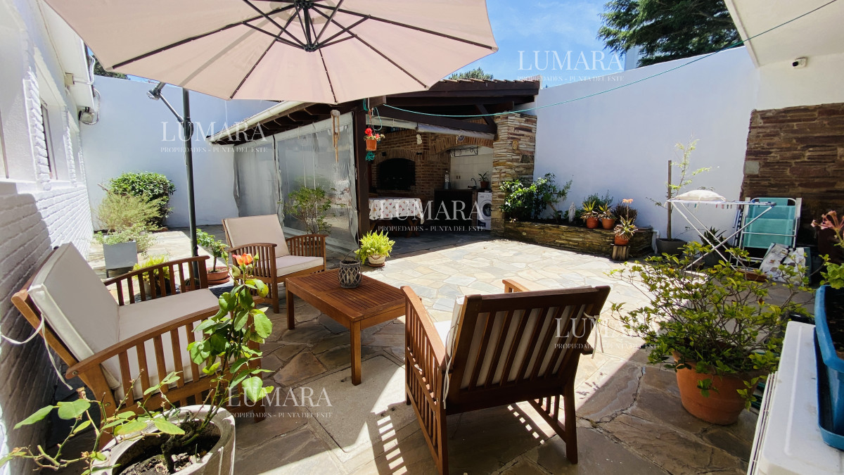 Casa ID.2829 - Alquiler casa 3 dormitorios en Cantegril Punta del Este