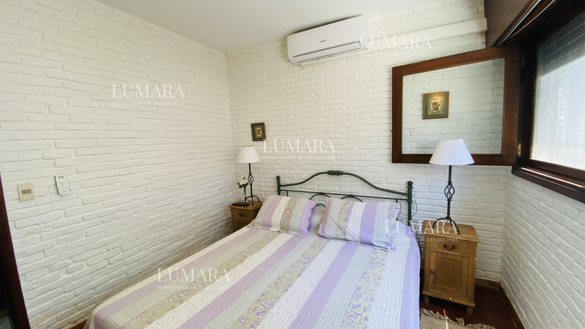 Casa ID.2829 - Alquiler casa 3 dormitorios en Cantegril Punta del Este