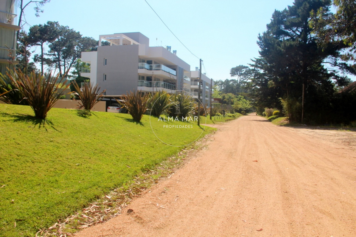 Apartamento ID.1740 - Venta apartamento en Rincon del Indio, Playa Brava, Punta del Este 2 dormitorios