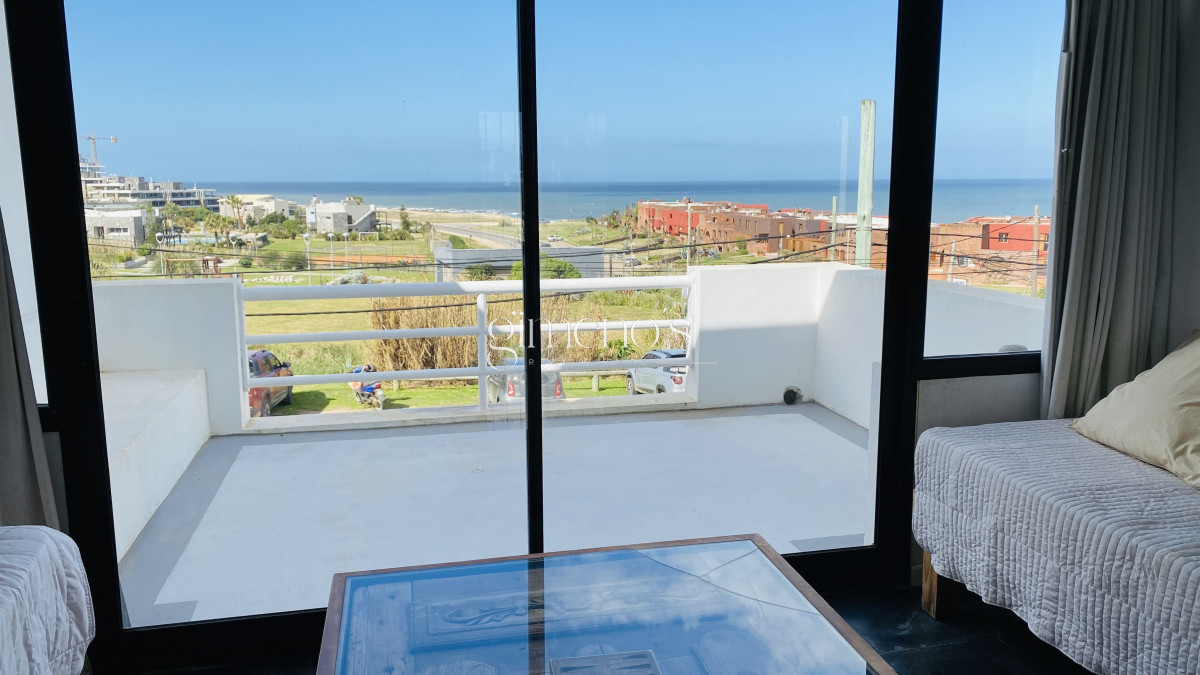 Apartamento ID.267 - Departamento en venta en Manantiales con vista al mar 
