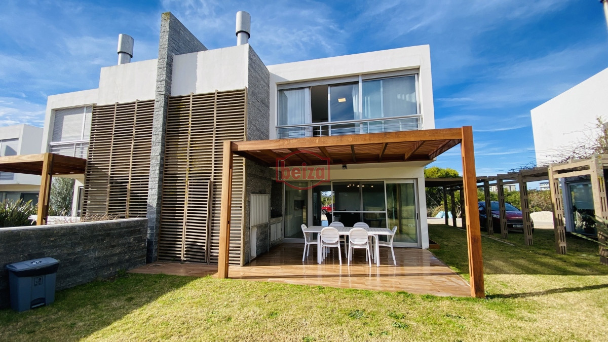 Casa ID.165880 - Alquiler casa en Playa Brava PDE