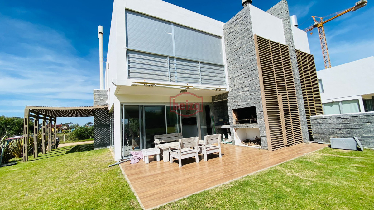 Casa ID.165879 - Casa en alquiler playa brava complejo Silente 