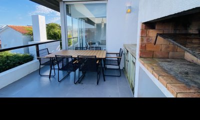 Apartamento en el centro de Manantiales 2 dormitorios 2 baños disponible en venta