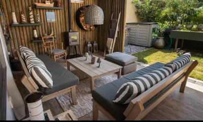 Venta departamento de 2 dormitorios con jardin en La Barra a metros del mar