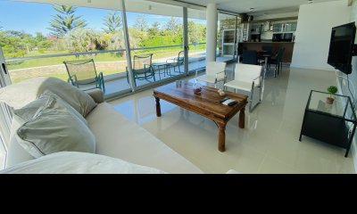 Apartamento 3 dormitorios en venta parada 26 playa Brava Punta del Este