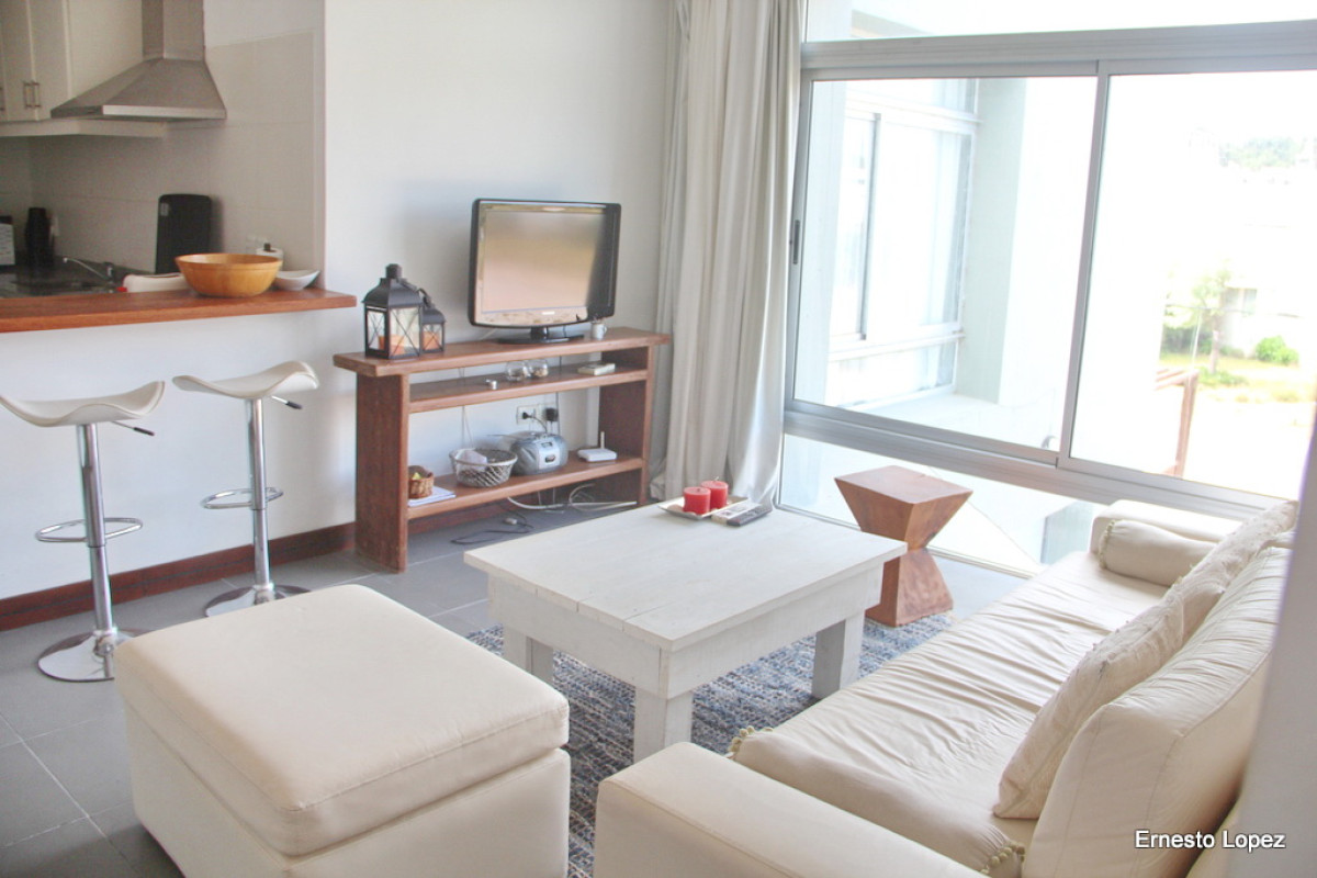 Venta departamento 1 dormitorio en Manantiales con terraza