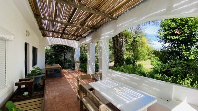 Alquiler casa en La Barra cerca de la playa de la posta