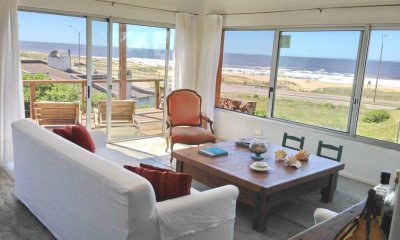 Casa en Montoya a pasos del mar