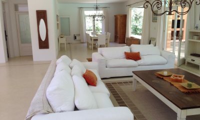Casa en venta en el barrio privado Laguna Blanca