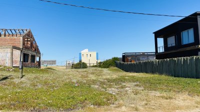 Terreno en Venta en Santa Monica cerquita del mar