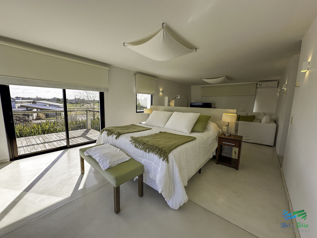 Casa ID.5651 - En venta casa en barrio privado El Quijote, La Barra, Punta del Este