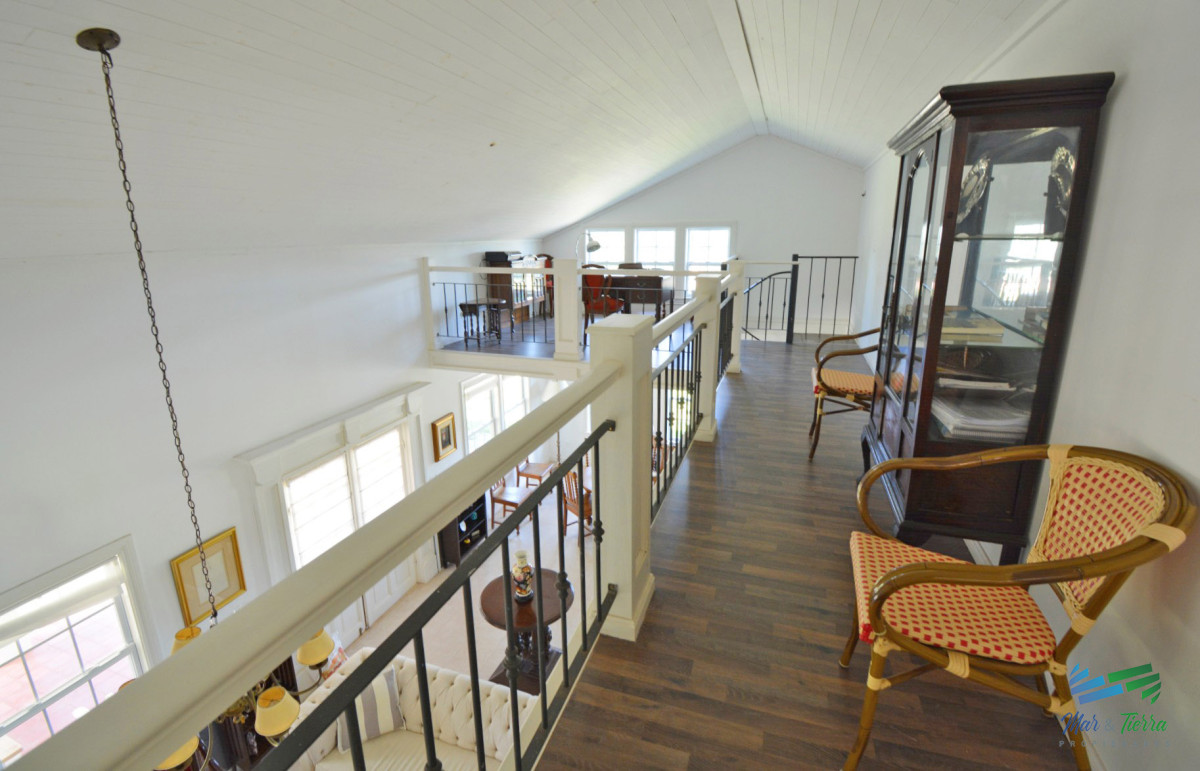 Casa ID.5650 - Casa en Venta en El Quijote Chacras, cercana a la entrada del barrio