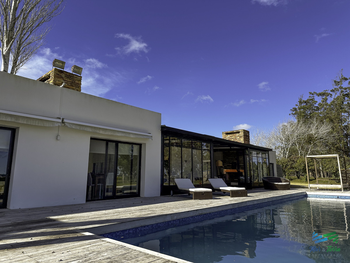 Casa ID.5651 - En venta casa en barrio privado El Quijote, La Barra, Punta del Este