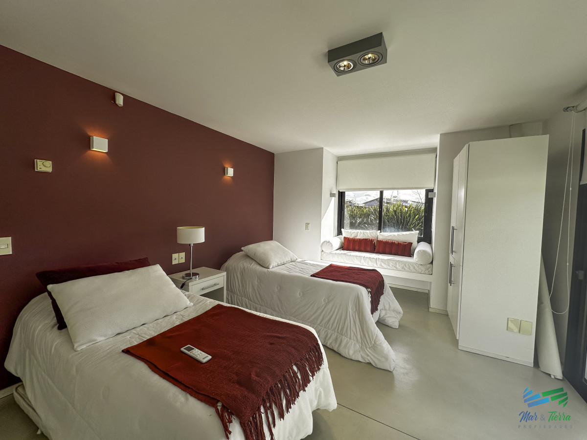 Casa ID.5651 - En venta casa en barrio privado El Quijote, La Barra, Punta del Este