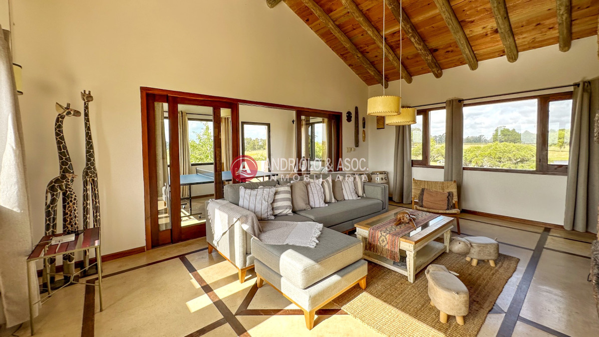 Casa ID.6544 - Excelente casa en El Quijote Chacras Reserva Natural