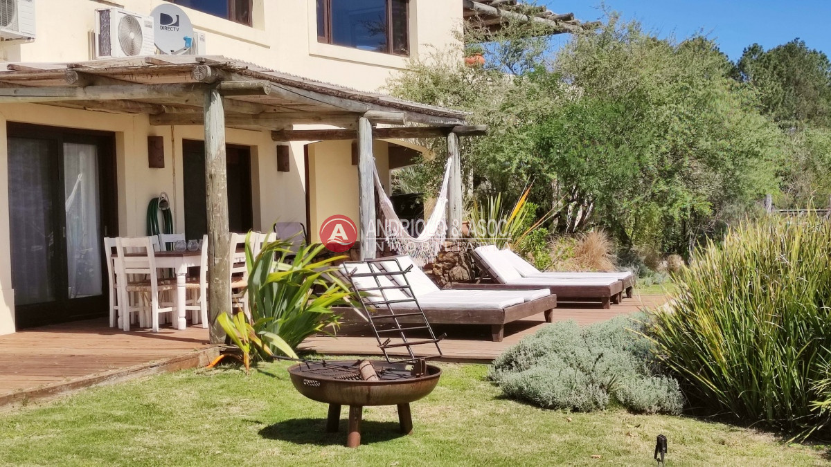 Casa ID.6544 - Excelente casa en El Quijote Chacras Reserva Natural