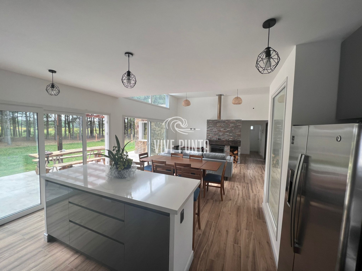 Casa ID.387 - Excelente propiedad en Venta Chacras del Pinar