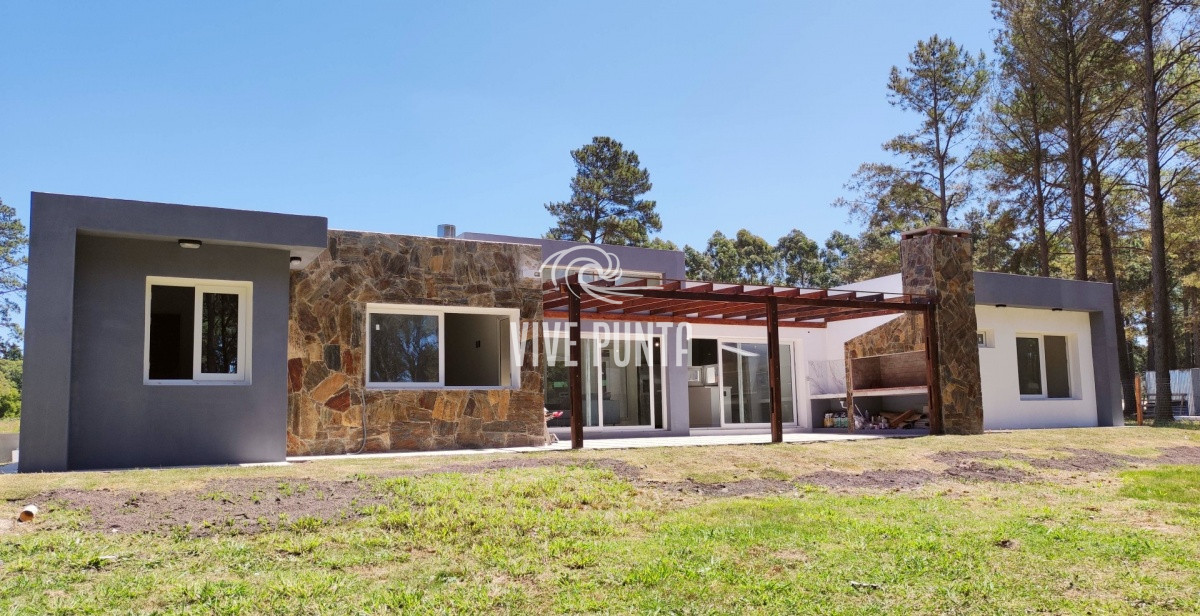 Casa ID.387 - Excelente propiedad en Venta Chacras del Pinar