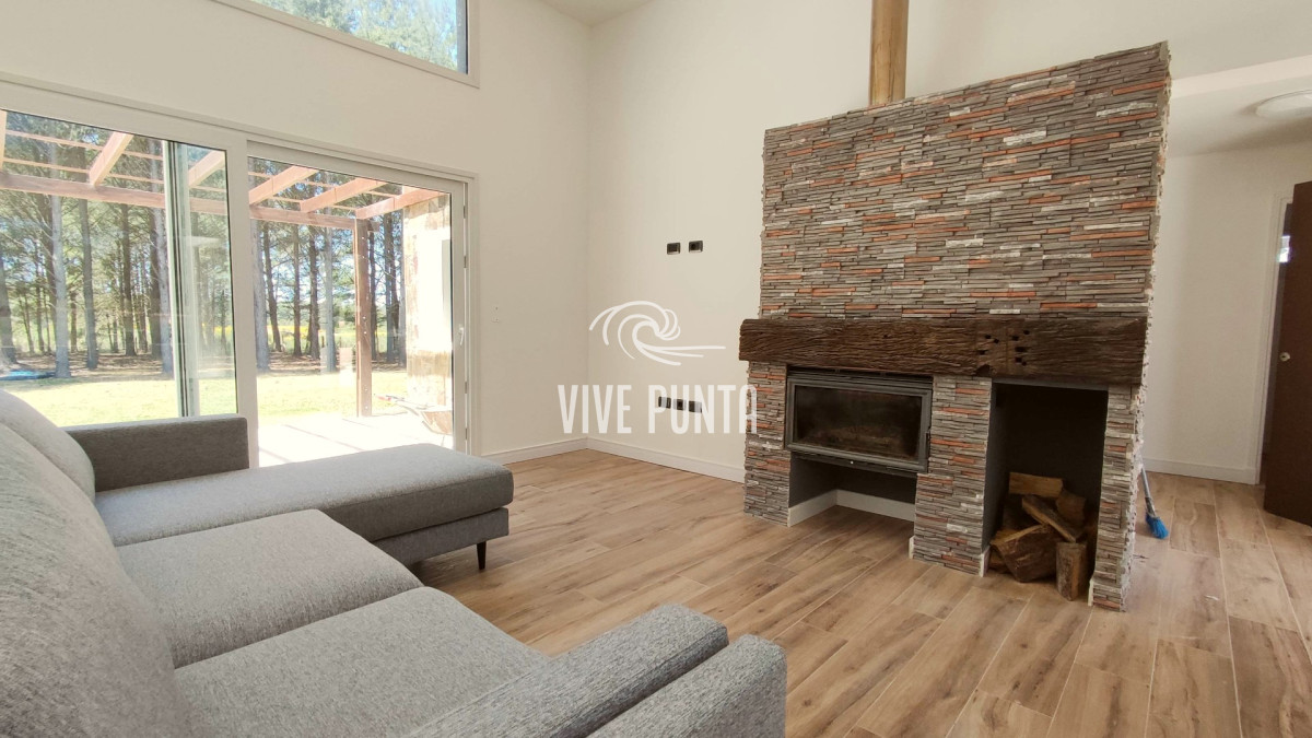 Casa ID.387 - Excelente propiedad en Venta Chacras del Pinar