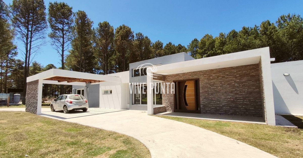 Casa ID.387 - Excelente propiedad en Venta Chacras del Pinar