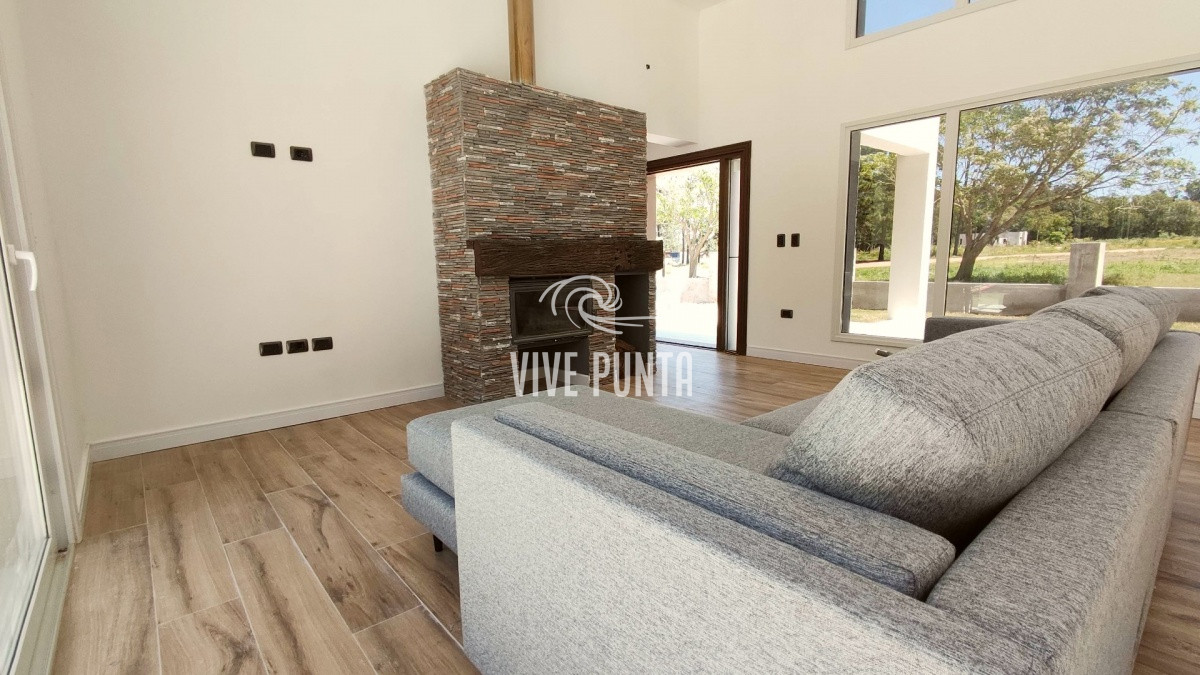 Casa ID.387 - Excelente propiedad en Venta Chacras del Pinar