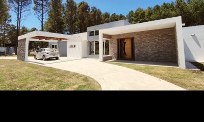 Excelente propiedad en Venta Chacras del Pinar