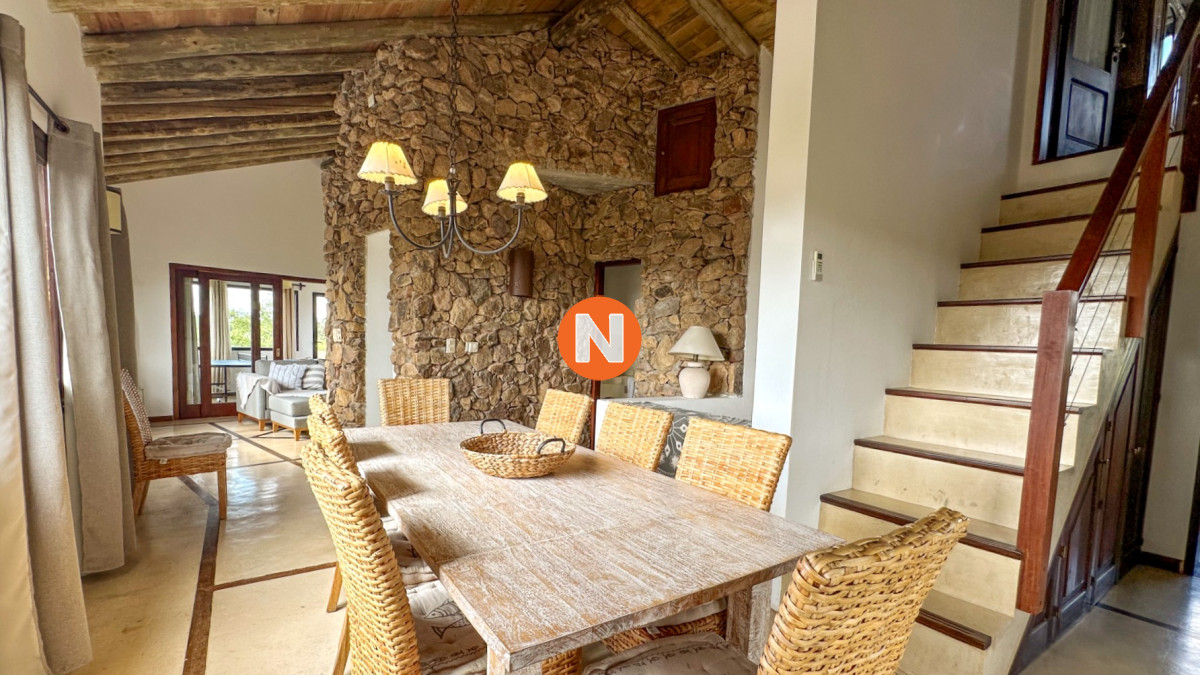 Casa Ref.217915 - Excelente casa en El Quijote Chacras Reserva Natural