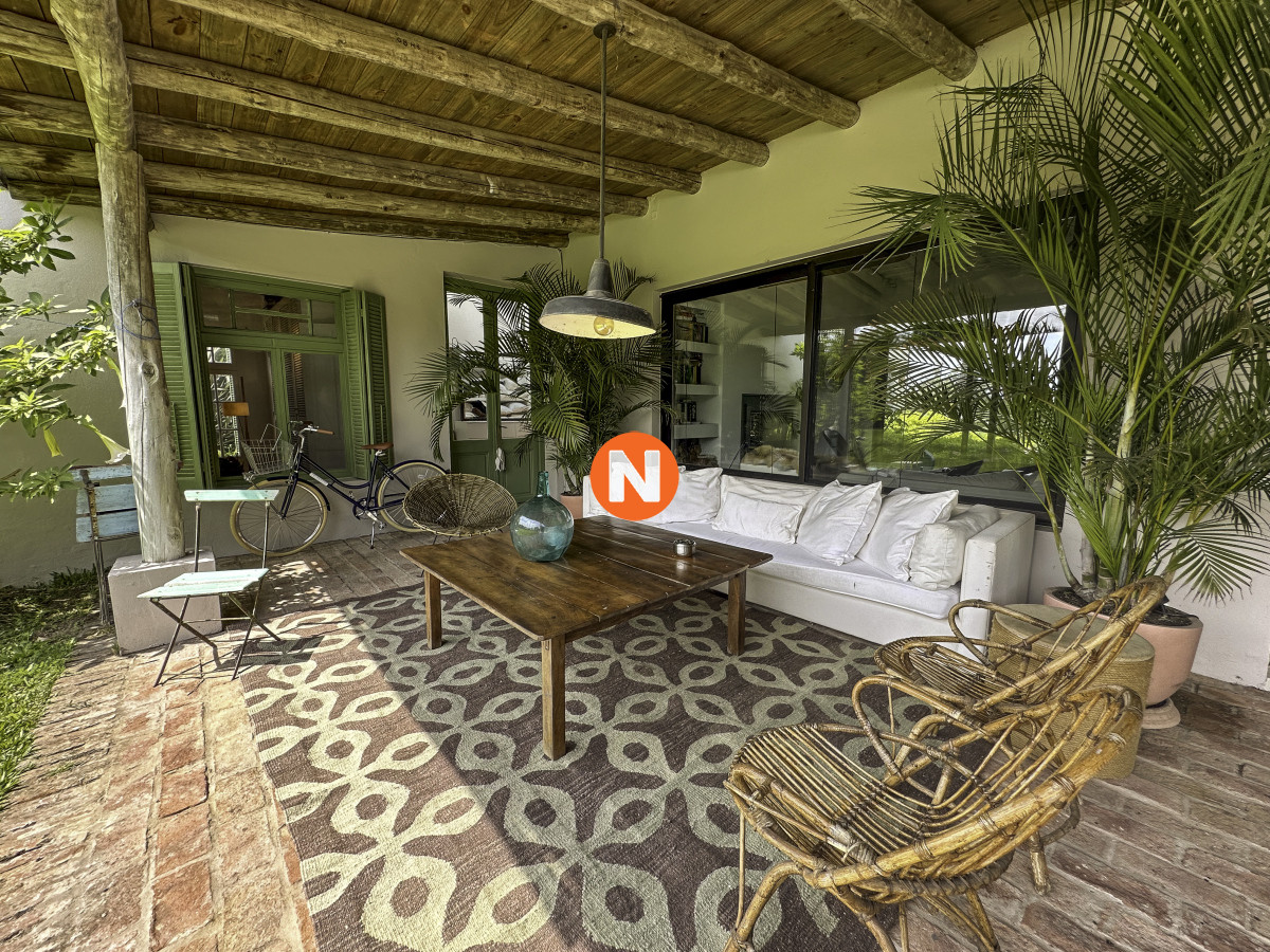 Casa Ref.217916 - Venta Excelente casa en El Quijote Chacras