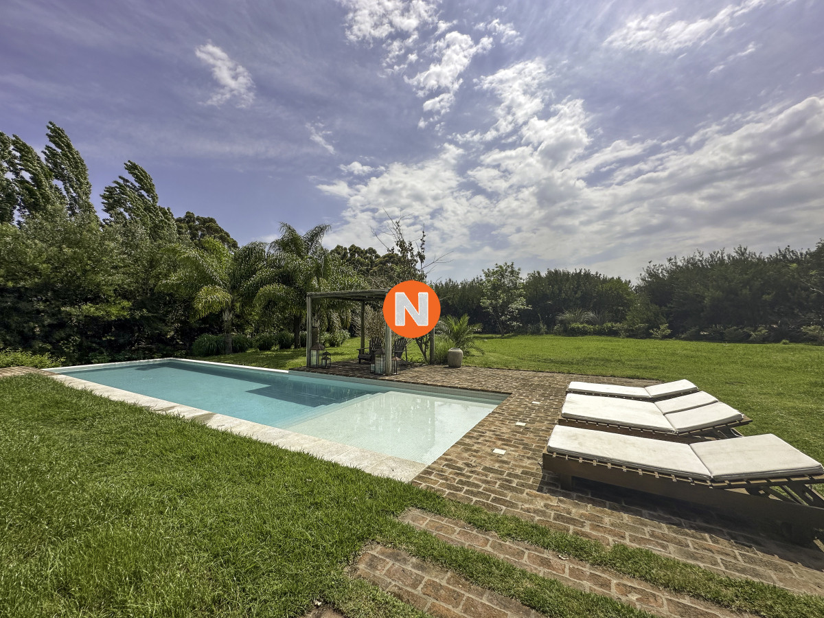 Casa Ref.217916 - Venta Excelente casa en El Quijote Chacras
