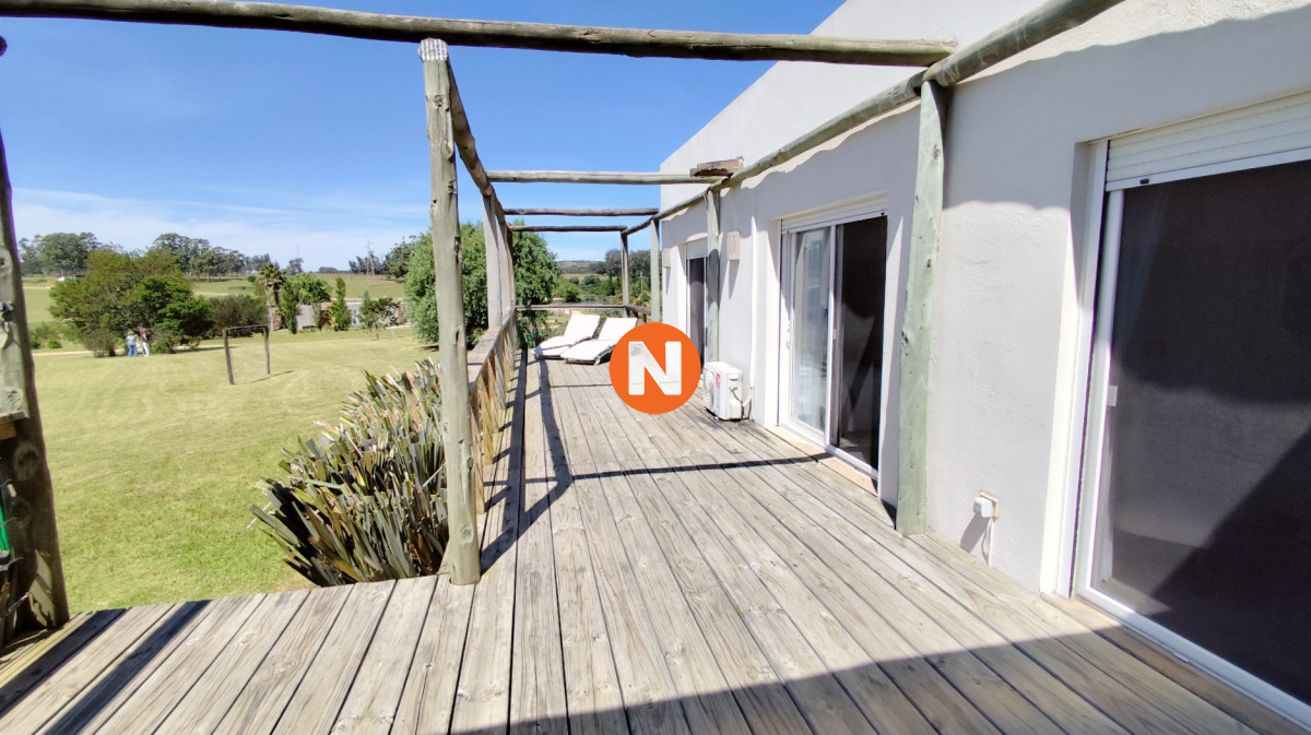 Casa Ref.217920 - Casa en Venta de muy buena construcción en El Quijote
