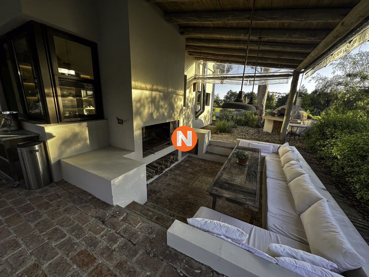 Casa Ref.217916 - Venta Excelente casa en El Quijote Chacras
